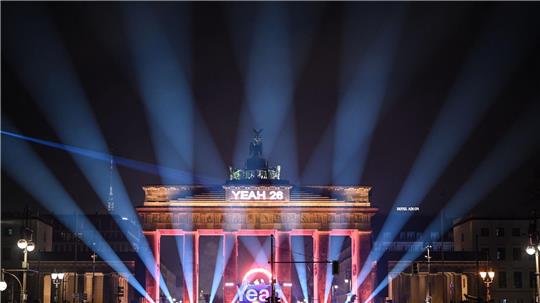 Bei der Silvesterparty am Brandenburger Tor war der Andrang groß. 