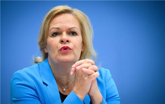 Bei der Steuerung der Asylzuwanderung gibt es nicht die eine Patentlösung, sagt Bundesinnenministerin Nancy Faeser.