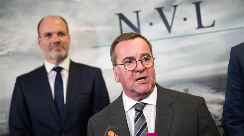 Pistorius: Marine braucht modernste Schiffe Bei einem Besuch bei der NVL Group in Bremen hat Verteidigungsminister Boris Pistorius (SPD) die Bedeutung einer gut ausgestatteten Marine betont.