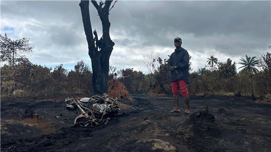 Bei einem Brand in einer illegalen Raffinerie in Nigerias ölreichem Niger-Delta sind mindestens 18 Menschen ums Leben gekommen.