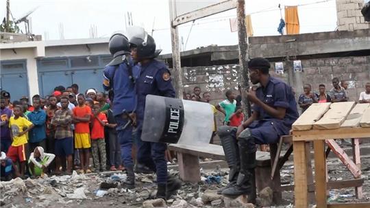 Bei einem Fluchtversuch aus dem Zentral-Gefängnis von Kinshasa sind mindestens 129 Menschen ums Leben gekommen.