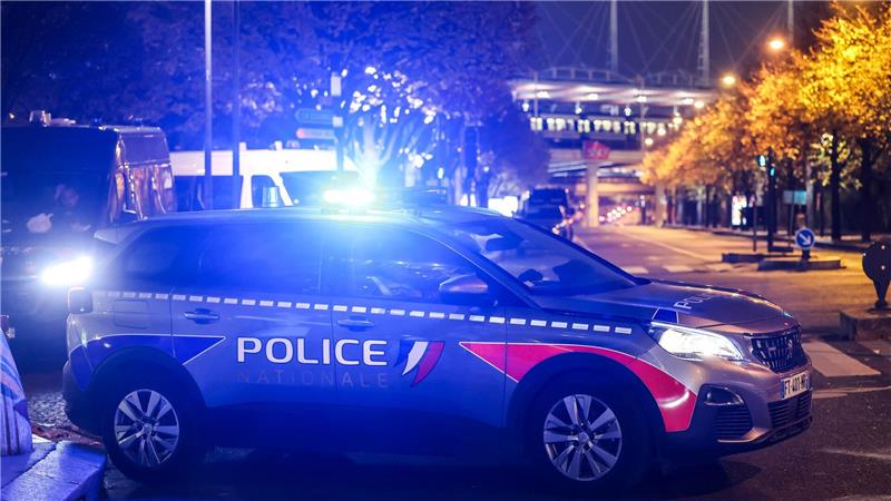 Bei einem Streit soll ein 13-Jähriger in Nizza seine Mutter mit einem Hammer erschlagen haben (Archivbild).