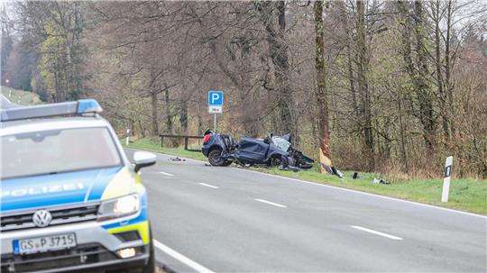 Bei einem Unfall auf der B241 ist ein Autofahrer schwer verletzt worden.