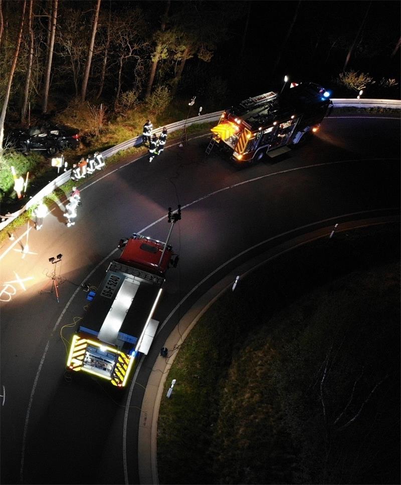 Bei einem Unfall auf der B242 kommt ein Mann ums Leben. Foto: DRK Clausthal-Zellerfeld