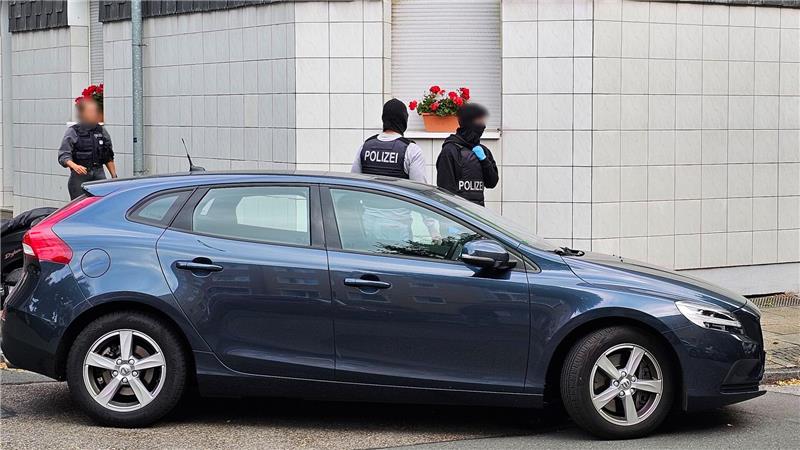 Terrorverdächtiger nach Razzia in Untersuchungshaft Bei einer Anti-Terror-Razzia in Essen ist ein 27-Jähriger festgenommen worden.