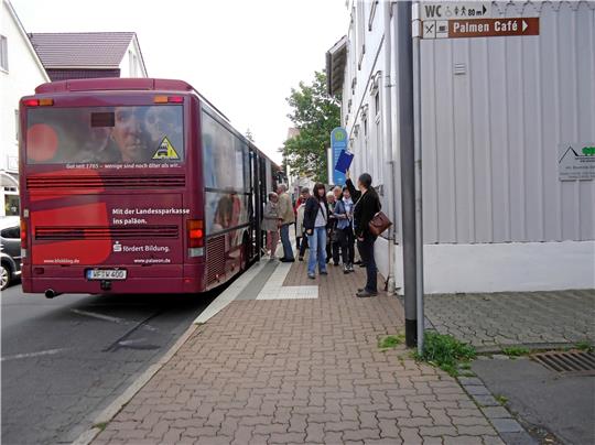 Bei einer Tour durch die Kurstadt zeigen die Mitarbeiter der Stadt der Generation 50 Plus aus Braunschweig die attraktiven Seiten des Wohnorts Bad Harzburg. Foto: GZ-Archiv