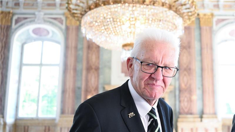 Bei seinem Abschied im Neuen Schloss zeigt sich Kretschmann wehmütig.
