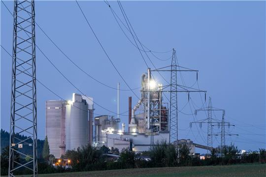 Bei sogenannten Klimaschutzverträgen will der Staat zunächst die Mehrkosten für neue, klimafreundlichere Produktionsweisen übernehmen.