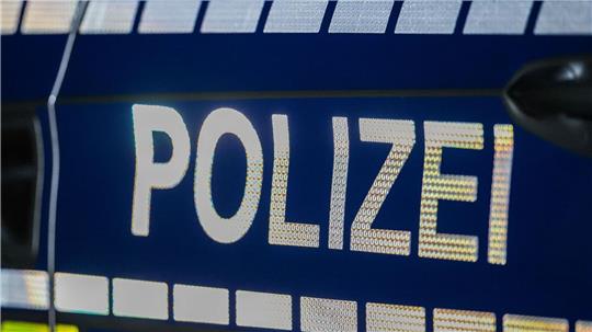 Bei zwei Versammlungen in der Osnabrücker Innenstadt am Jahrestag des Angriffs der Hamas auf Israel wurden zwei Männer in Gewahrsam genommen. (Symbolbild)