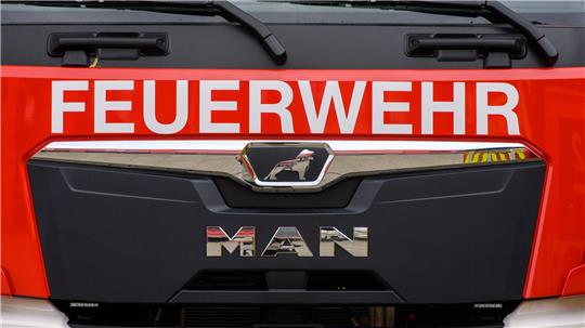 Beim Band in einem alten Schlachthof in Laatzen werden vier Feuerwehrleute verletzt. (Symbolbild)