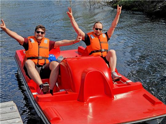 Beim Bootshausfest des Hochschulsports der TU Clausthal herrscht eigentlich immer gutes Wetter. Besucher können die Wassersportgeräte an diesem Tag kostenlos testen. Archivfoto: Knoke