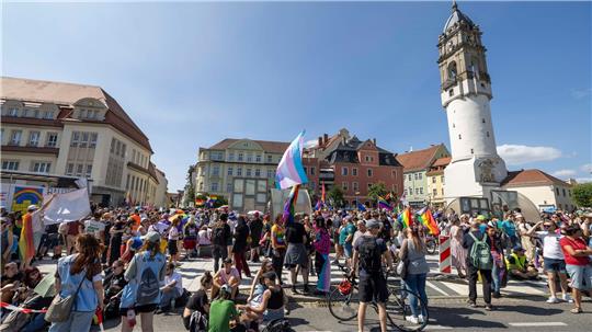 Beim Christopher Street Day in Bautzen wurde unter dem Motto „Die Würde des Menschen ist unantastbar“ gefeiert.