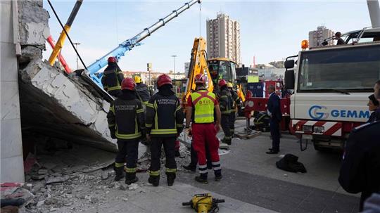 Beim Einsturz des Bahnhofsvordachs in Novi Sad sind 14 Menschen ums Leben gekommen.