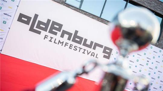 Beim Internationalen Filmfest Oldenburg können Interessierte bis Sonntag rund 50 Kurz- und Langfilme in verschiedenen Kinos und Theatern der Stadt Oldenburg sehen. (Archivbild)