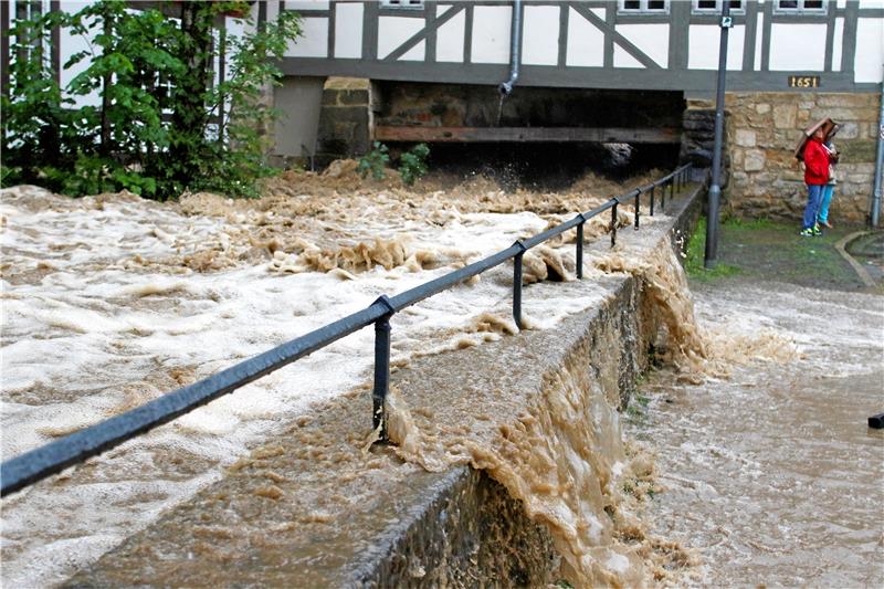 Goslars Hochwassertunnel fliegt von der Förderliste Beim Juli-Hochwasser 2017 tritt die Abzucht über die Ufer und richtet Millionenschäden in der Altstadt an. Archivfoto: Epping