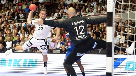Beim Olympia-Test gegen Frankreich trifft auch Lukas Mertens.