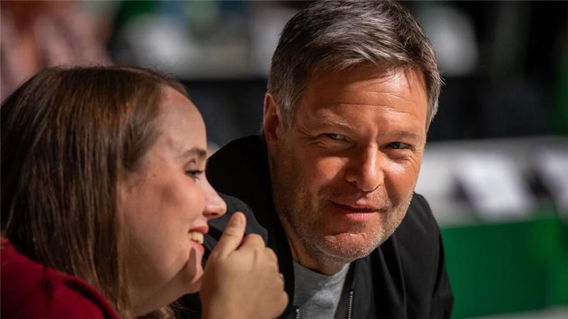 Beim Parteitag soll Robert Habeck zum Spitzenkandidaten für die Bundestagswahl gewählt werden. 