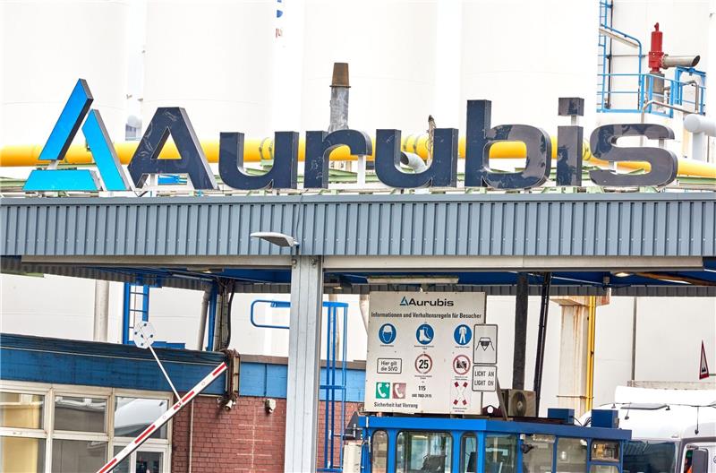 Aurubis erneut Opfer eines mutmaßlichen Metall-Diebstahls Beim Recyclingspezialisten Aurubis in Hamburg ist es erneut zu Metall-Diebstählen gekommen.