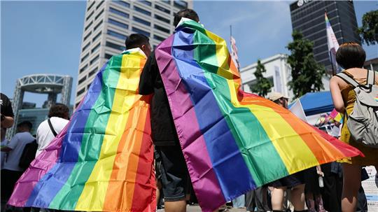 Beim Seoul Queer Culture Festival feiern mehr als 10.000 Teilnehmer gesellschaftliche Vielfalt. 