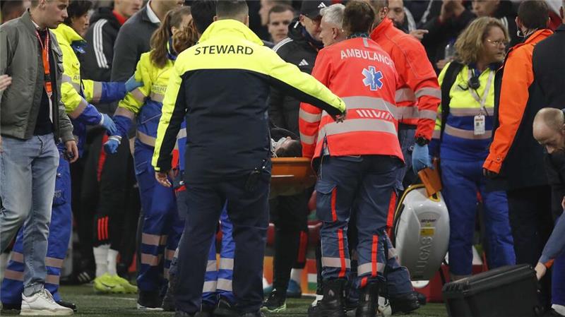 Ex-Bundesliga-Star Szalai bei Ungarn-Spiel zusammengebrochen Beim Spiel in Amsterdam ist es zu einem medizinischen Notfall gekommen.