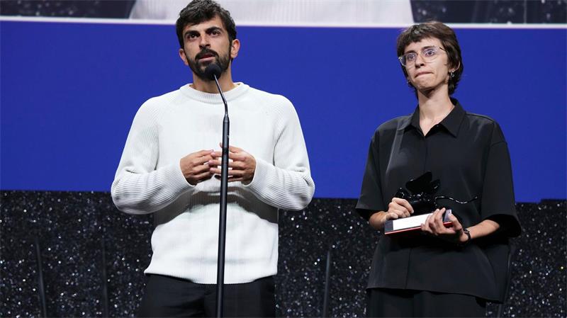 Goldener Löwe für eine unbequeme Frauenrolle Bekamen wieder Standing Ovations: Yuval Abraham und Rachel Szor.