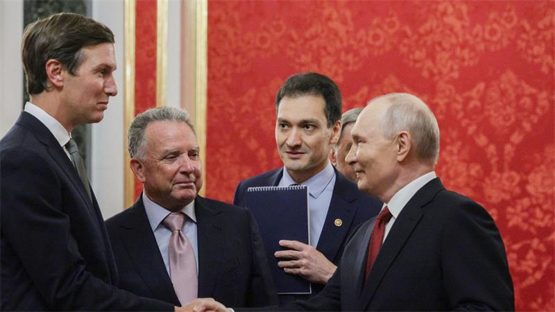 Bereits mehrfach waren die US-Unterhändler Steve Witkoff und Jared Kushner zu Gesprächen in Moskau. 