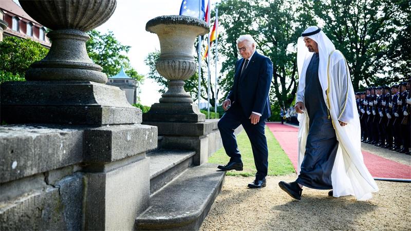 Berlin: Militärische Ehren an der Villa Borsig – Steinmeier empfängt VAE-Präsident Mohammed bin Zayed