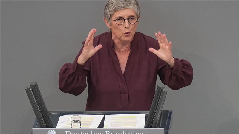 Berlin statt New York: Haßelmann kritisiert Abwesenheit des Kanzlers bei UN-Vollversammlung.
