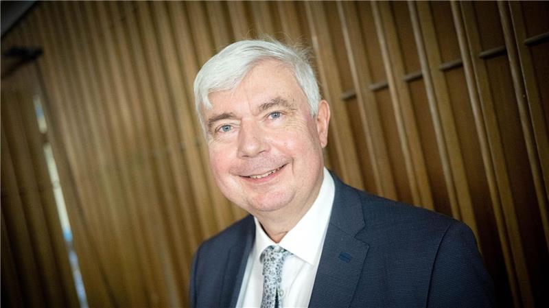 Neue Leitung der Bremischen Evangelischen Kirche Bernd Kuschnerus übernimmt weiter die geistliche Leitung.