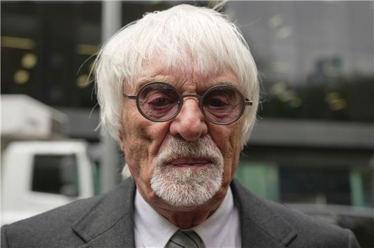 Bernie Ecclestone, ehemaliger Formel-1-Geschäftsführer, trifft zu einer Anhörung vor dem Southwark Crown Court ein.