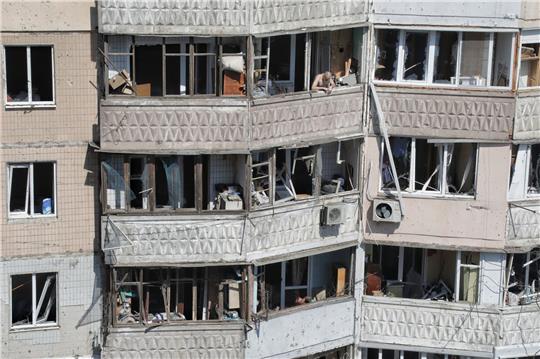 Beschädigtes Wohnhaus nach einem  russischen Drohnenangriff.