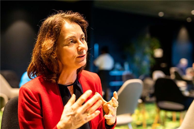 Barley: Oft keine konservative Brandmauer mehr gegen Rechts «Besonders in Deutschland erleben wir bei CDU und CSU einen strammen Rechtskurs», sagt EU-Parlaments-Vizepräsidentin Katarina Barley (SPD).