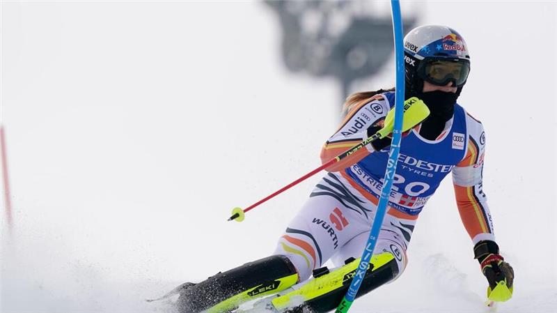 100 Weltcup-Siege: Nächster Meilenstein für Skistar Shiffrin Beste Deutsche im Slalom von Sestriere: Emma Aicher.