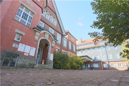 Besteht seit 109 Jahren: Das Krankenhaus in Clausthal-Zellerfeld steht aller Voraussicht nach 2023 vor der Schließung.  Fotos: Neuendorf