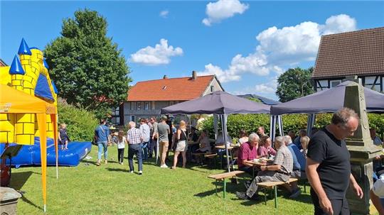 Bestes Wetter begleitet die Veranstaltung der evangelischen Kirchengemeinde Klein Mahner.