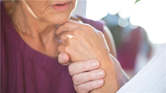 Bestimmte Antikörper-Wirkstoffe können Alzheimer verlangsamen - eine Chance für viele Menschen. (Symbolbild)
