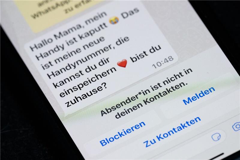 Bundesnetzagentur: Rufnummernmissbrauch geht zurück Betrügerische Nachrichten, wie diese, werden immer wieder gesendet.