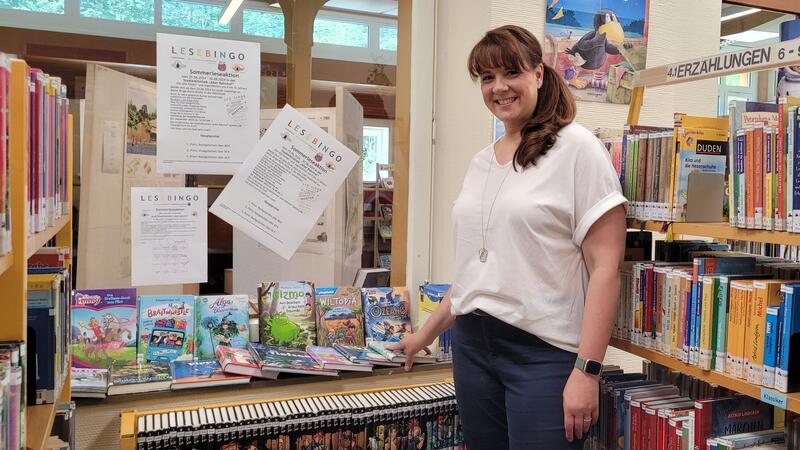 Stadtbibliothek in Clausthal-Zellerfeld lädt zu Lese-Aktionen ein Bibliotheksleiterin Claudia Holtkamp freut sich auf viele kleine und große Leseratten.