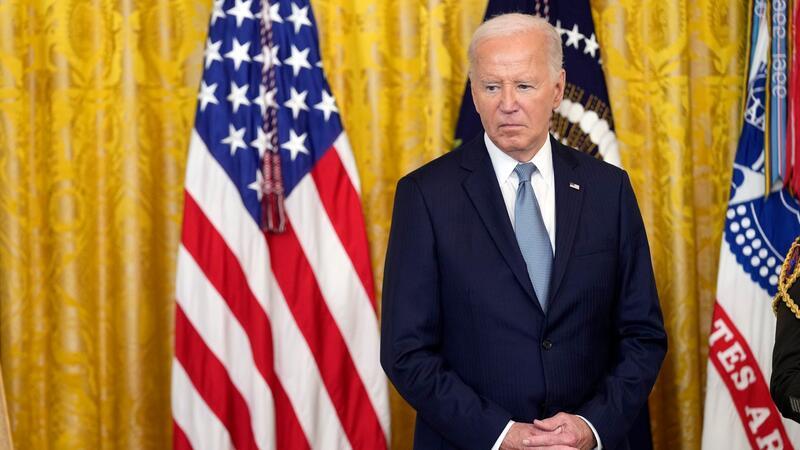 Biden gesteht ein, dass er beim TV-Duell gegen Trump versagt hat. 