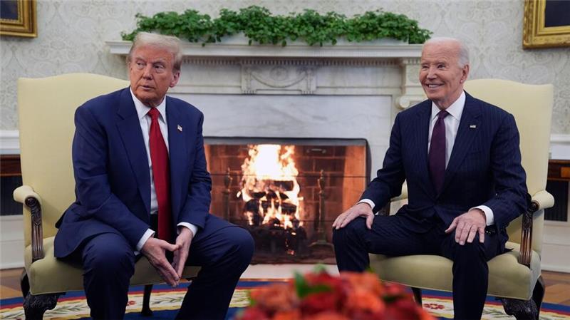 Biden empfängt Trump mit Handschlag im Weißen Haus Biden und Trump beantworten keine Fragen von Journalisten.