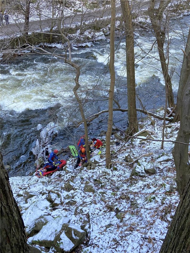 Wanderunfall im Bodetal: Mann stürzt und fällt Abhang herunter Wanderunfall im Bodetal: Mann stürzt und fällt Abhang herunter