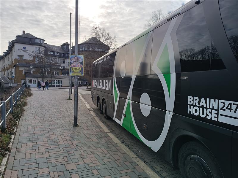 Vor dem Derby: Was macht der Hannover-96-Bus in Goslar? Vor dem Derby: Was macht der Hannover-96-Bus in Goslar?