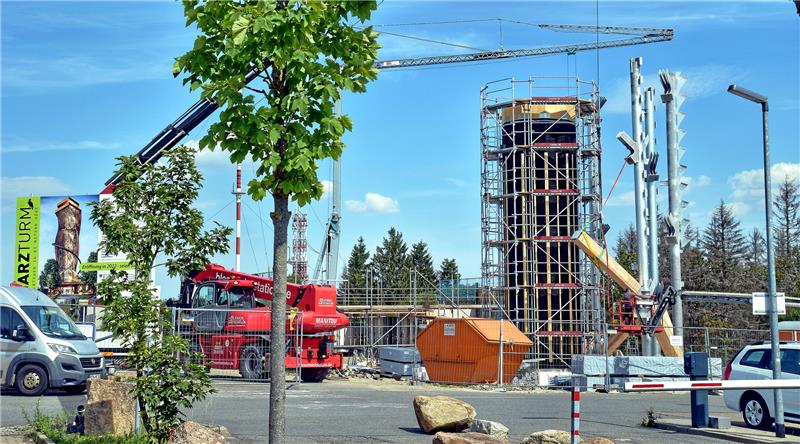 Torfhaus-Turm schon zwölf Meter hoch Torfhaus-Turm schon zwölf Meter hoch