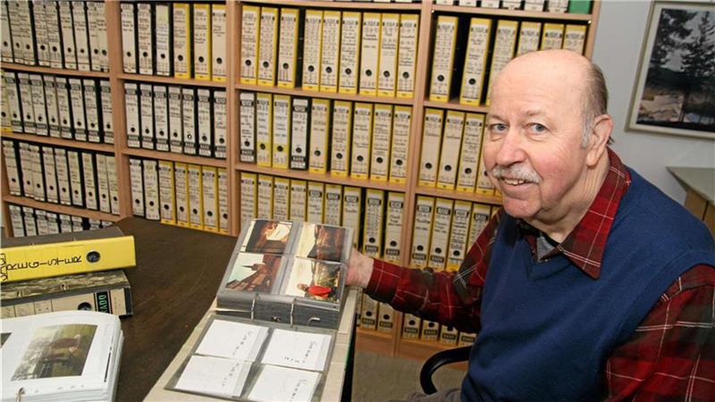 Weitere Geheimnisse aus Harzburgs Vergangenheit kommen ans Licht Bis 2015 betreute Harry Plaster auch das Ahrens-Bildarchiv der Bad Harzburg-Stiftung. Privat verfügt er nach einem jahrzehntelangen Sammlerleben über unzählige Exponate zu Geschichte Bad Harzburgs. Nun gewährt er online Einblicke.