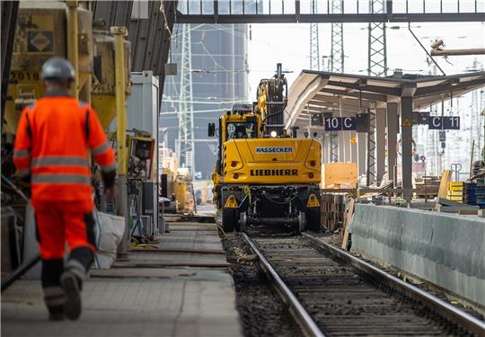 Bis 2030 soll die Schienen-Infrastruktur in einen besseren Zustand gebracht werden.