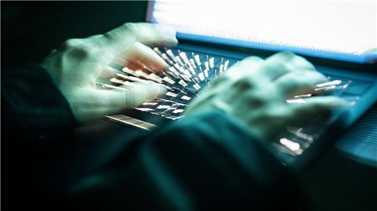 Bis Dezember sind in dem nicht öffentlichen Verfahren vor der Jugendkammer 82 Verhandlungstermine anberaumt. (Symbolbild)