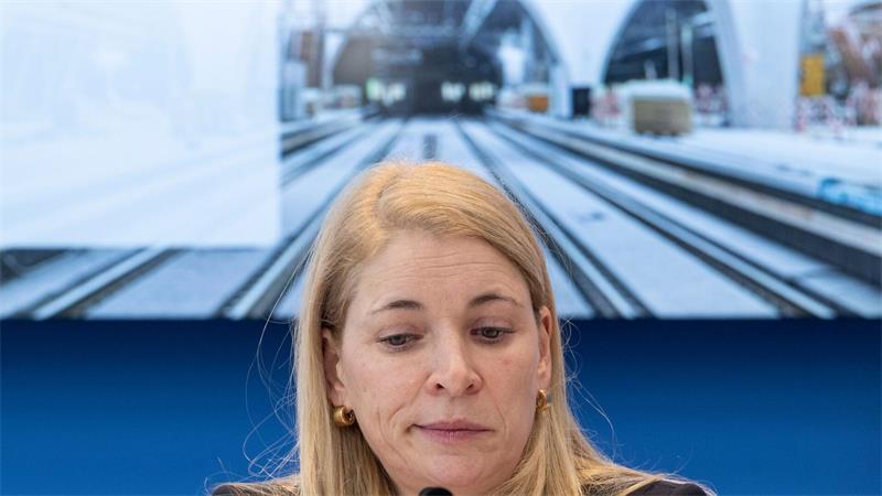Zu spät, zu teuer, zu kaputt? Wo es bei der Bahn hakt Bis Mitte der 2030er Jahre will Konzernchefin Evelyn Palla eine Bahn aufstellen, die stolz macht. (Archivbild)