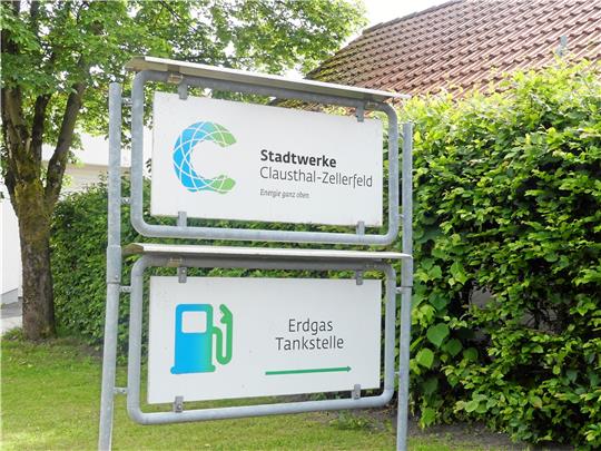 Bis Sommer 2022 kann man in der Robert-Koch-Straße in Clausthal noch Erdgas tanken, dann soll damit Schluss sein. Foto: Römhild