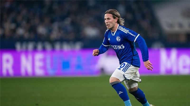 Tempelmann auf Leihbasis von Schalke nach Braunschweig Bis Sommer wird Fußballer Lino Tempelmann von Schalke an Ligakonkurrenten Braunschweig verliehen.