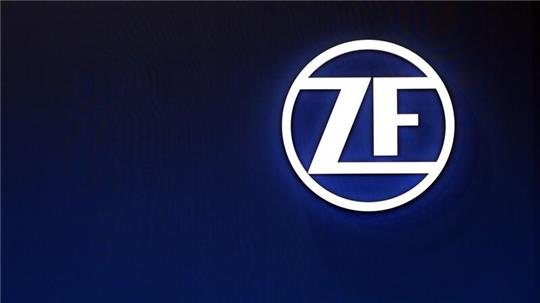 Bis zu 14.000 Stellen könnten in den kommenden Jahren bei Autozulieferer ZF wegfallen. (Archivbild)